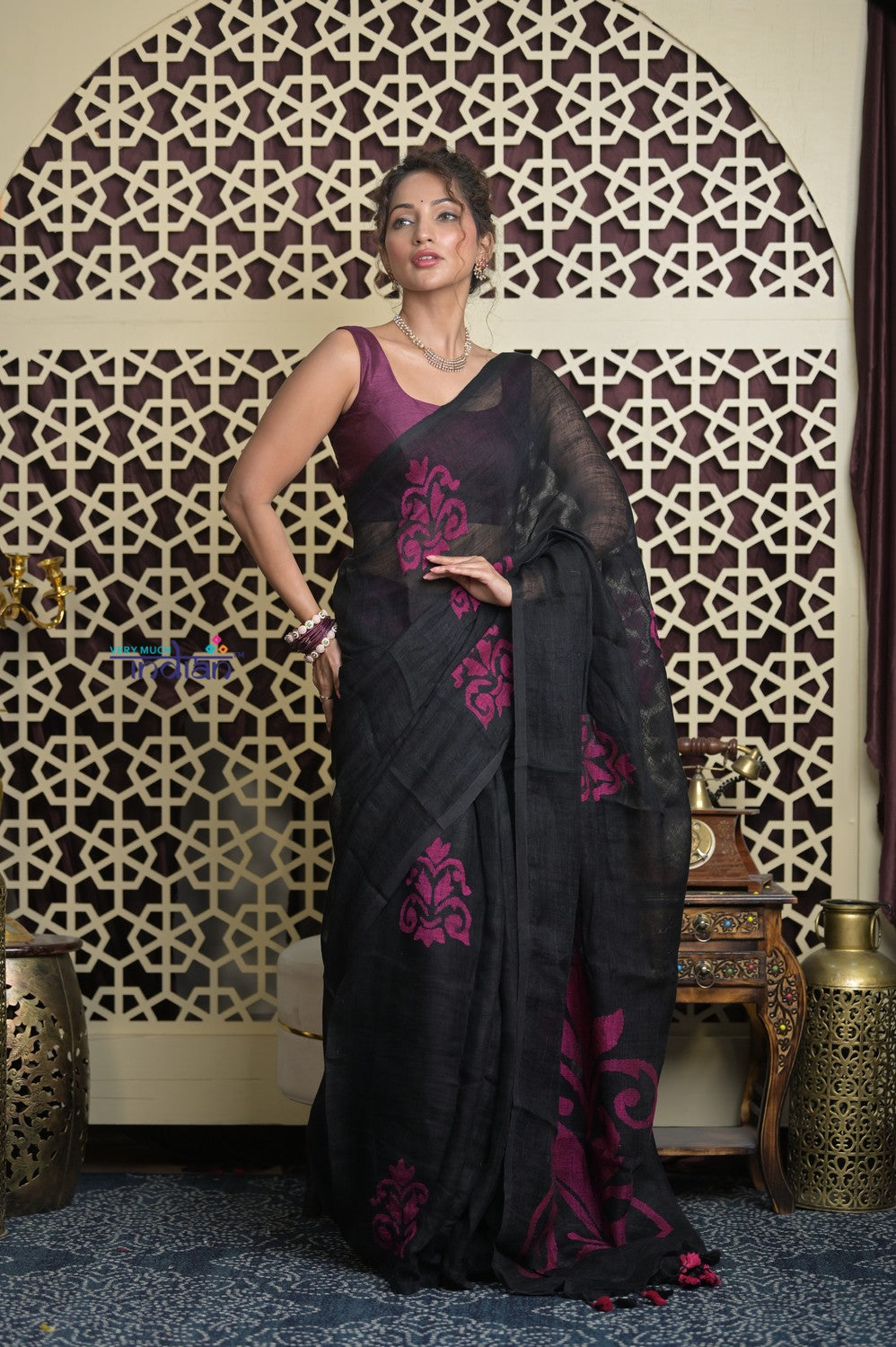 Shubh Lakshmi 2.0 ~ Designer Linen Jamdhani Saree with in Black