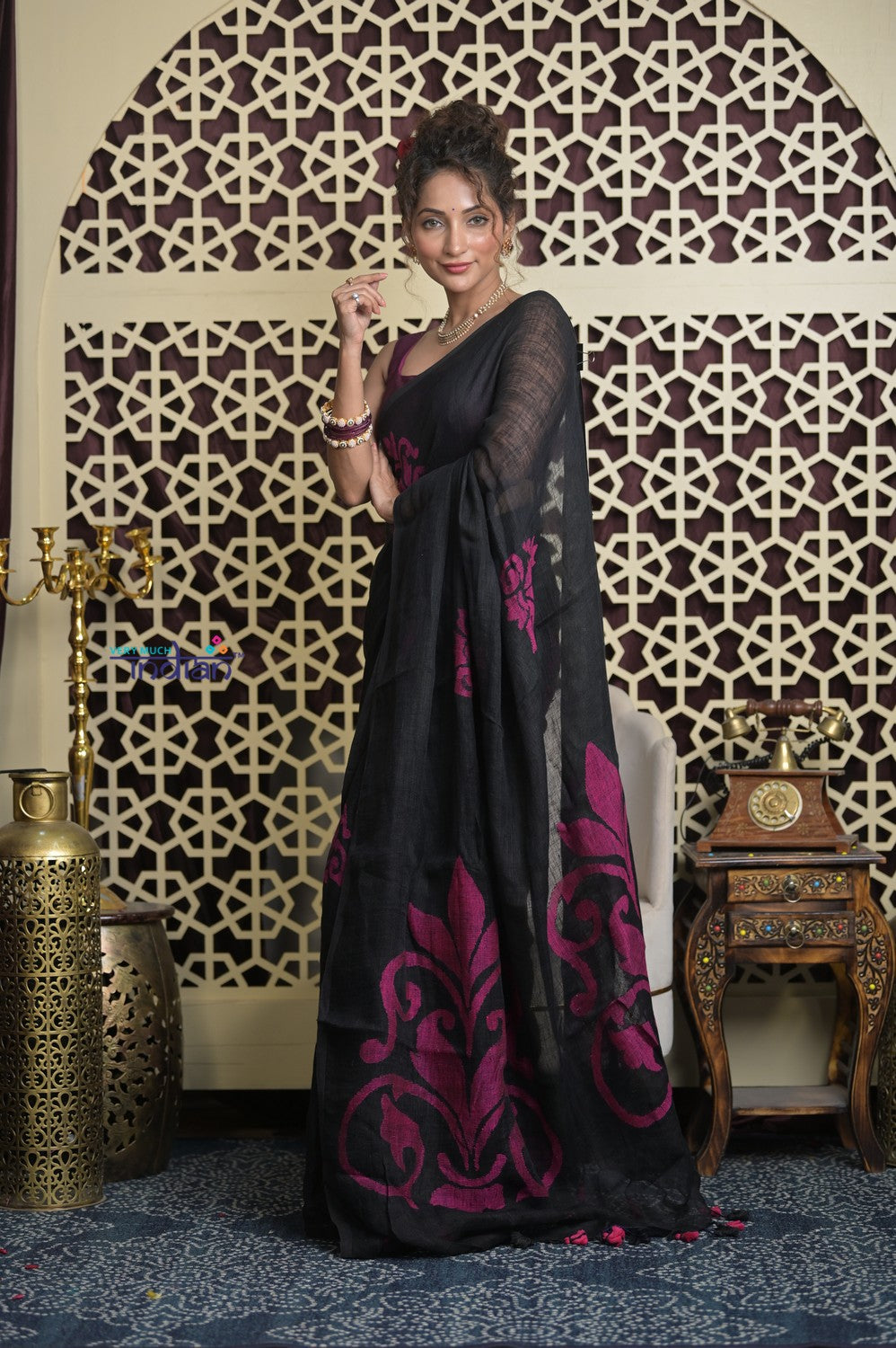 Shubh Lakshmi 2.0 ~ Designer Linen Jamdhani Saree with in Black