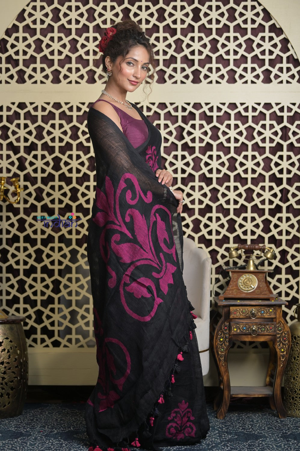 Shubh Lakshmi 2.0 ~ Designer Linen Jamdhani Saree with in Black