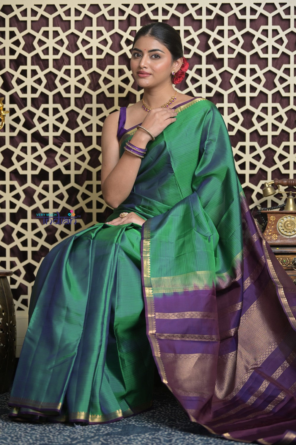Shubh Lakshmi 2.0 ~ Handloom High Quality Pure Soft Silk Saree in Dual Tone Green and Blue (Silk Mark Certified)