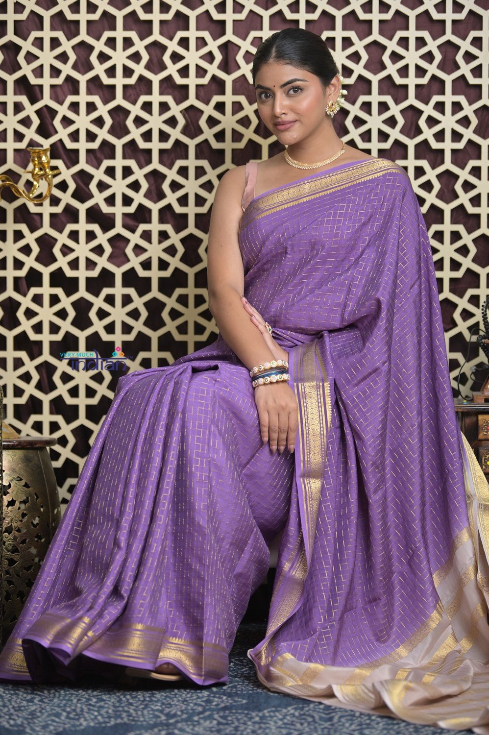 Shubh Lakshmi 2.0 ~ Handloom High Quality Pure Mysore Silk Saree in Lilac and Gold (Silk Mark Certified) - verymuchindian.com