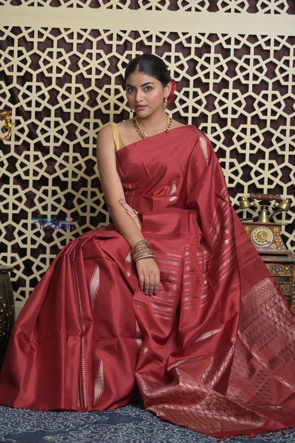 Shubh Lakshmi 2.0 ~ Handloom High Quality Pure Soft Silk Saree in Dark Maroon and Gold (Silk Mark Certified) - verymuchindian.com
