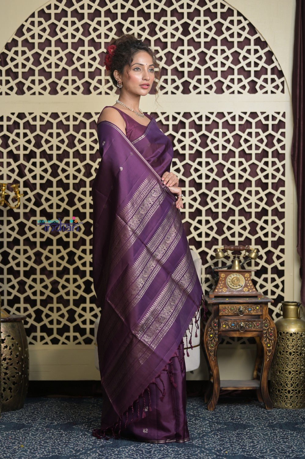 Shubh Lakshmi 2.0 ~ Handloom High Quality Pure Soft Silk Saree in Dark Purple and Gold (Silk Mark Certified) - verymuchindian.com