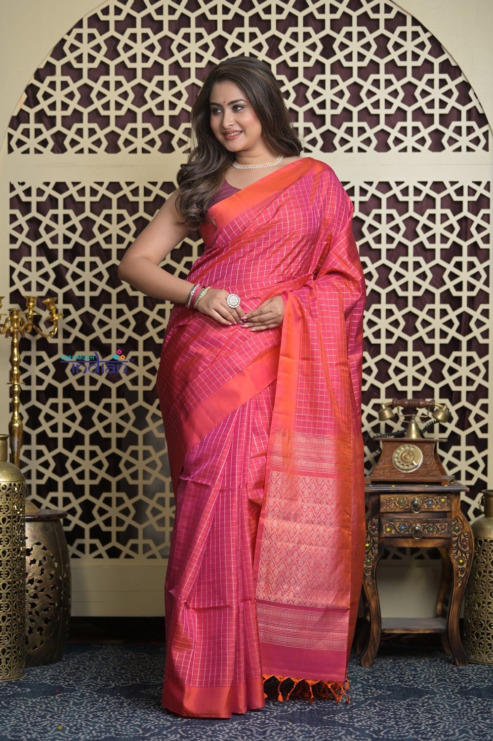 Shubh Lakshmi 2.0 ~ Handloom High Quality Pure Soft Silk Saree in Dual Tone Orange and Pink (Silk Mark Certified) - verymuchindian.com