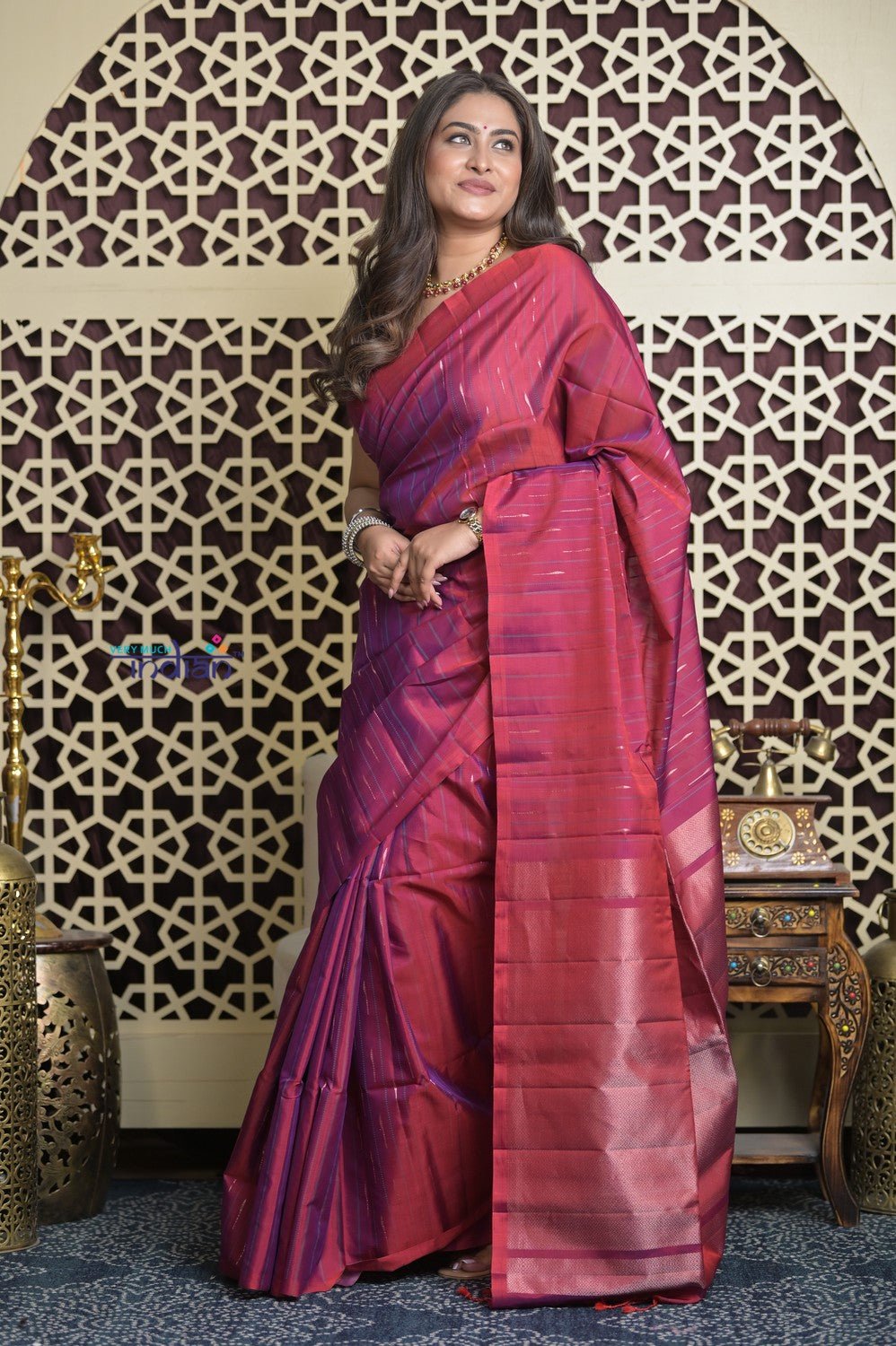 Shubh Lakshmi 2.0 ~ Handloom High Quality Pure Soft Silk Saree in Dual Tone Pink and Blue (Silk Mark Certified) - verymuchindian.com