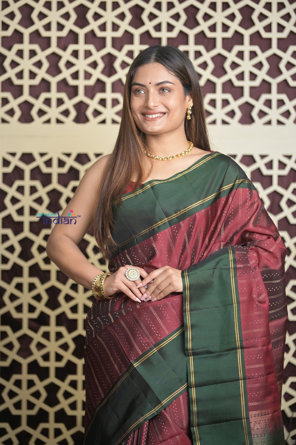 Shubh Lakshmi 2.0 ~ Handloom High Quality Pure Soft Silk Saree in Maroon and Green (Silk Mark Certified) - verymuchindian.com