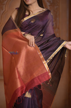 Shubh Lakshmi ~ Handloom Cotton Silk Saree in Dark Brown and Red - verymuchindian.com