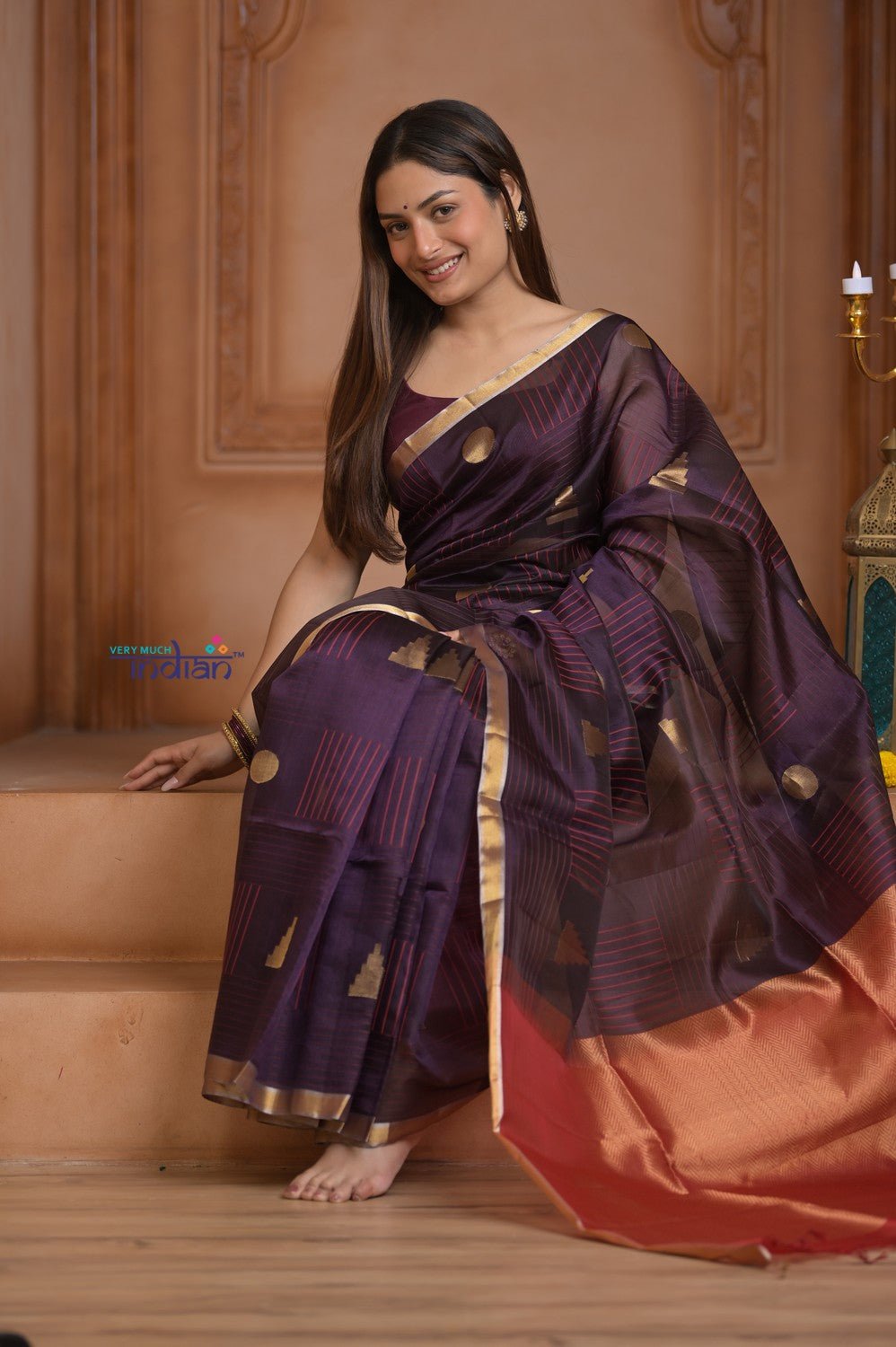 Shubh Lakshmi ~ Handloom Cotton Silk Saree in Dark Brown and Red - verymuchindian.com