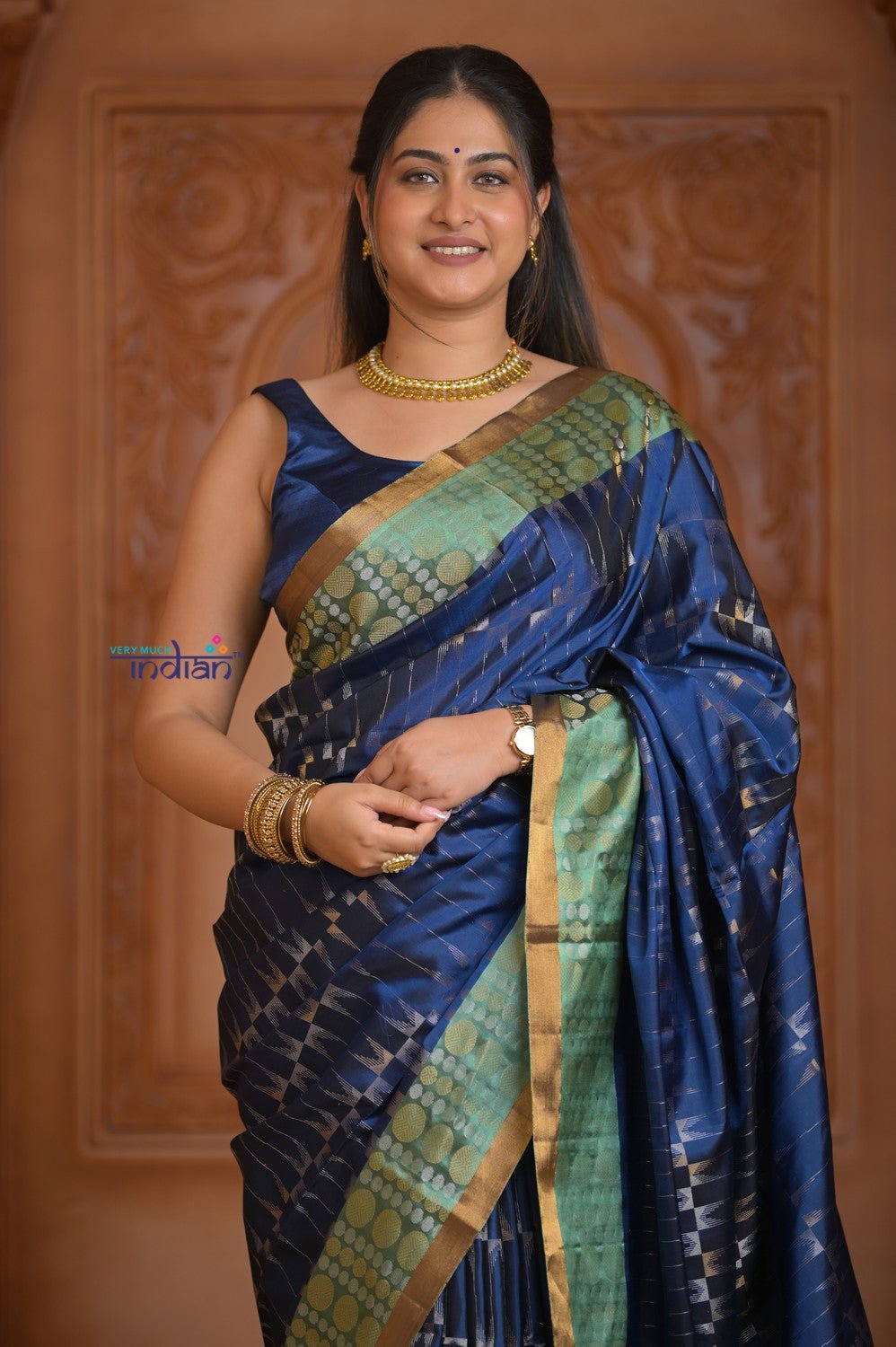 Shubh Lakshmi ~ Handloom High Quality Pure Soft Silk Saree in Dark Blue and Green (Silk Mark Certified) - verymuchindian.com