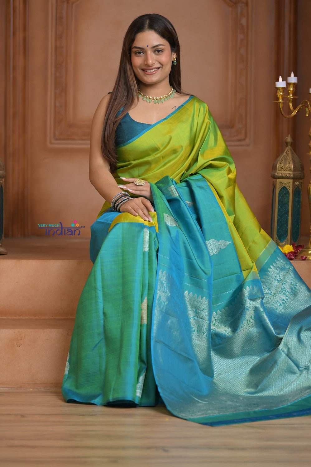 Shubh Lakshmi ~ Handloom High Quality Pure Soft Silk Saree in Lemon Green and Blue (Silk Mark Certified) - verymuchindian.com