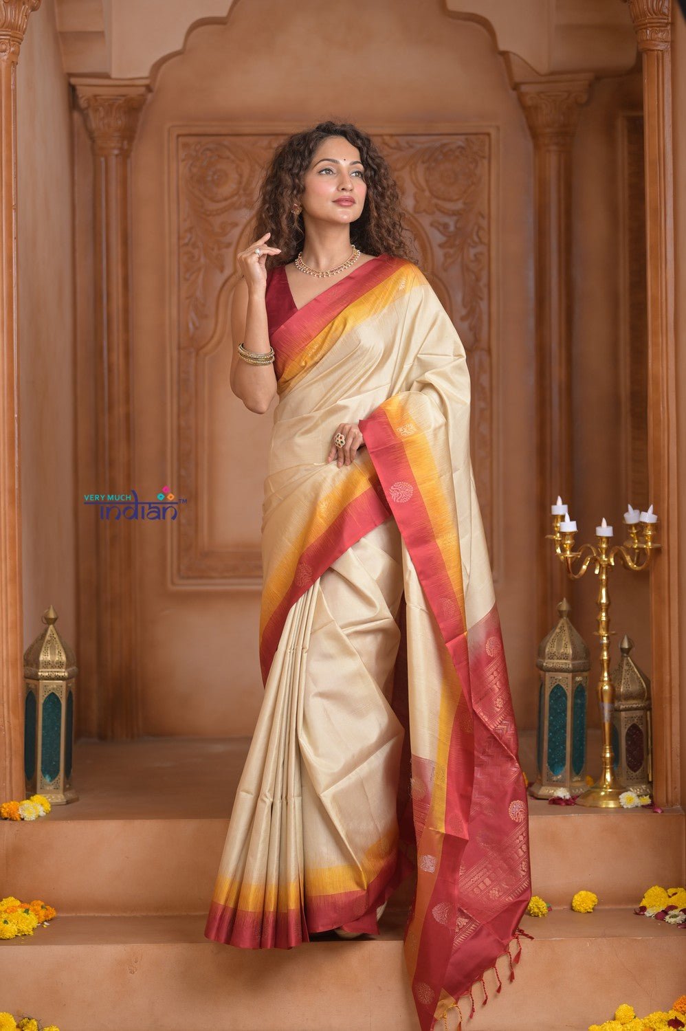 Shubh Lakshmi ~ Handloom High Quality Pure Soft Silk Saree in Off White and Red (Silk Mark Certified) - verymuchindian.com