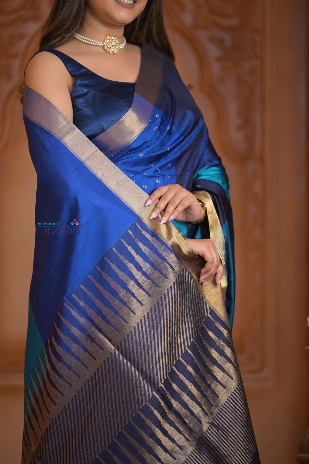 Shubh Lakshmi ~ Handloom High Quality Pure Soft Silk Saree in Shades of Blue (Silk Mark Certified) - verymuchindian.com