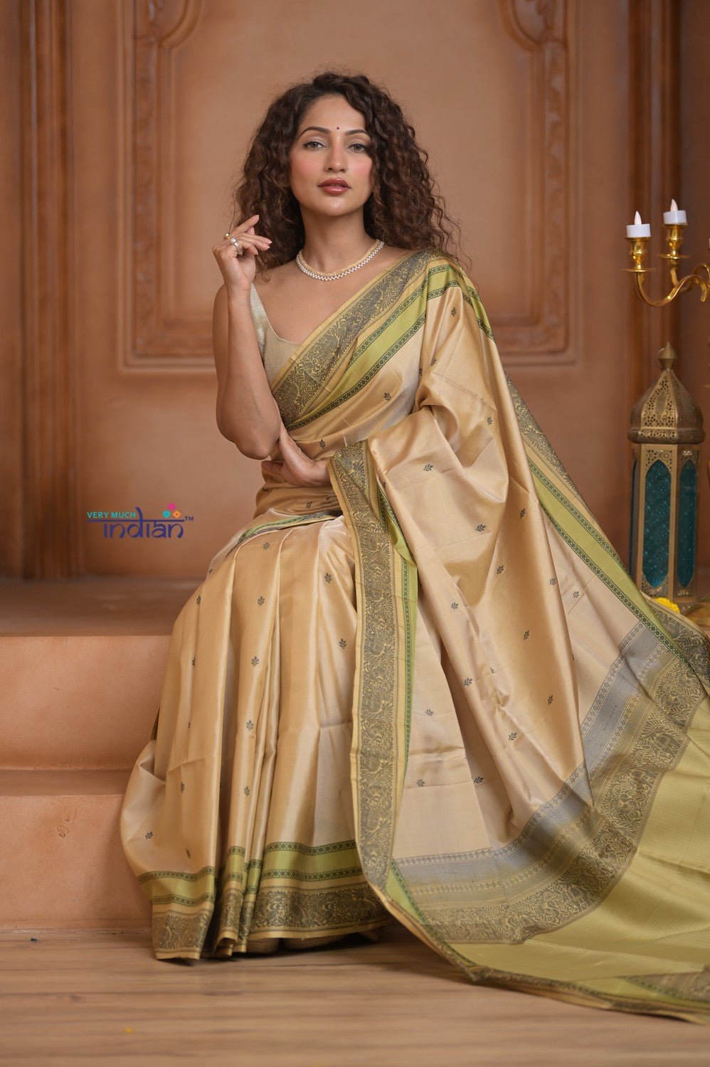 Shubh Lakshmi ~ Handloom High Quality Pure Soft Silk Saree in Slake White (Silk Mark Certified) - verymuchindian.com