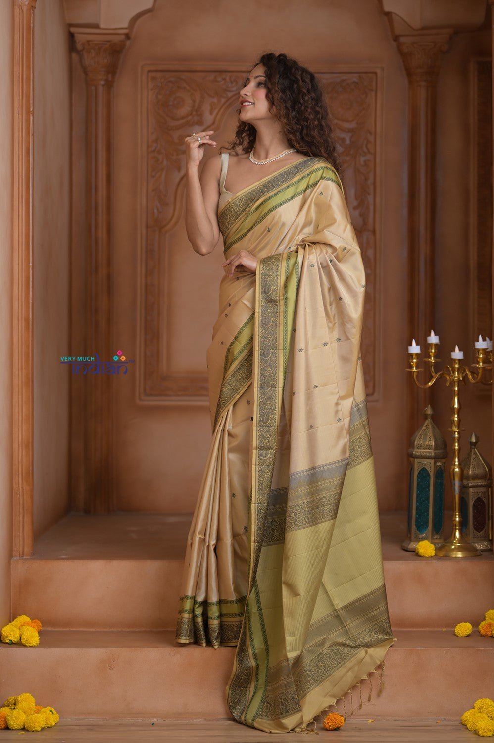Shubh Lakshmi ~ Handloom High Quality Pure Soft Silk Saree in Slake White (Silk Mark Certified) - verymuchindian.com