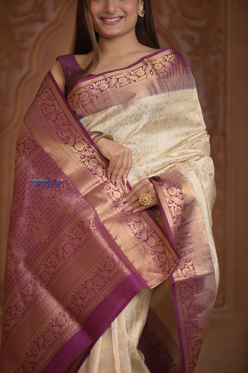 Shubh Lakshmi ~ Handloom High Quality Pure Soft Silk Saree in White and Mauve (Silk Mark Certified) - verymuchindian.com