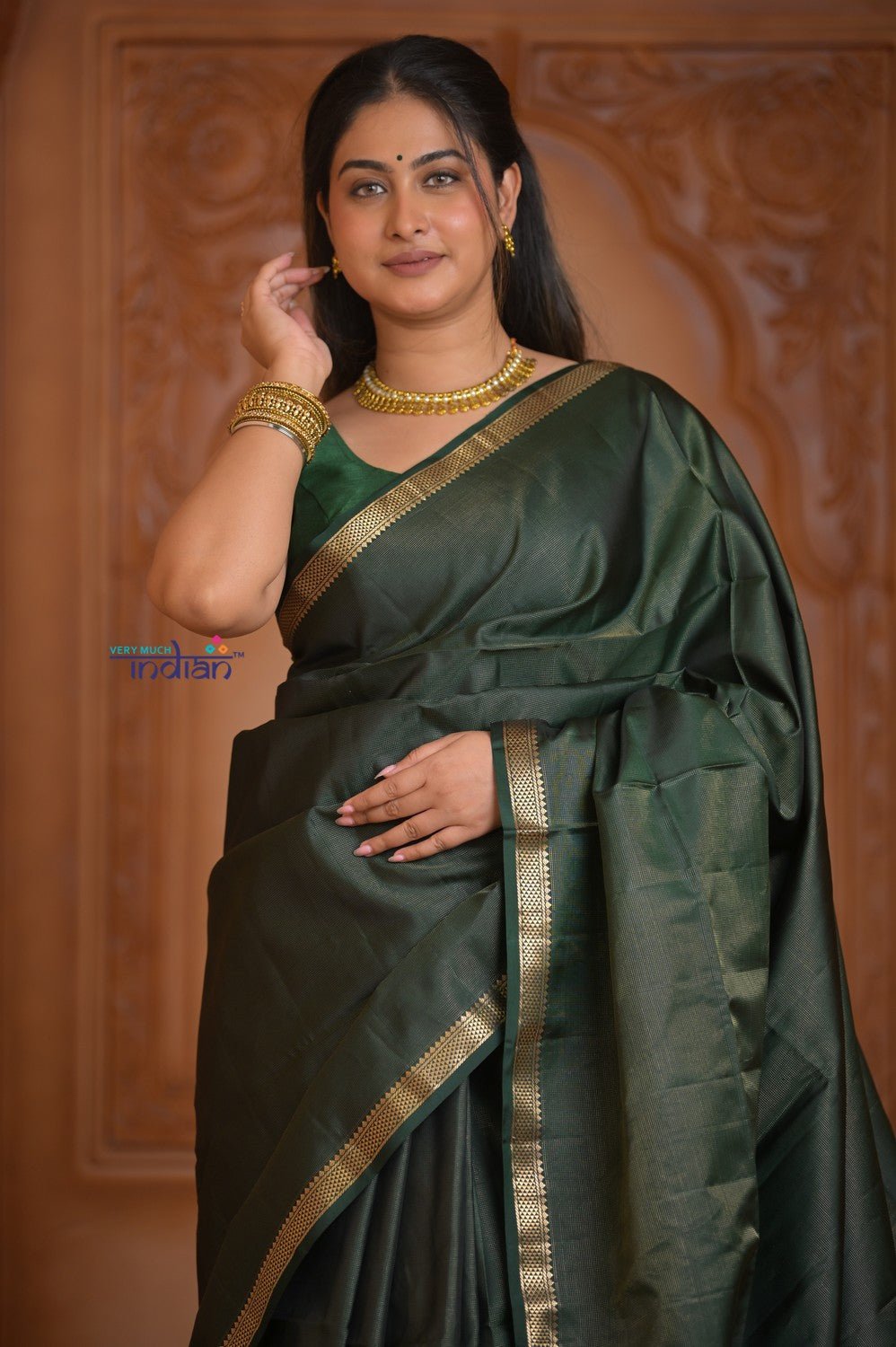 Shubh Lakshmi ~ Handloom High Quality Pure Soft Silk Tissue Saree in Royal Green and Red (Silk Mark Certified) - verymuchindian.com