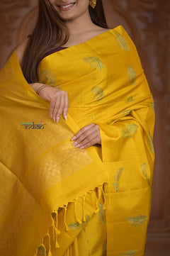 Shubh Lakshmi! Special ~ Handloom High Quality Pure Soft Silk Saree in Bright Yellow (Silk Mark Certified) - verymuchindian.com