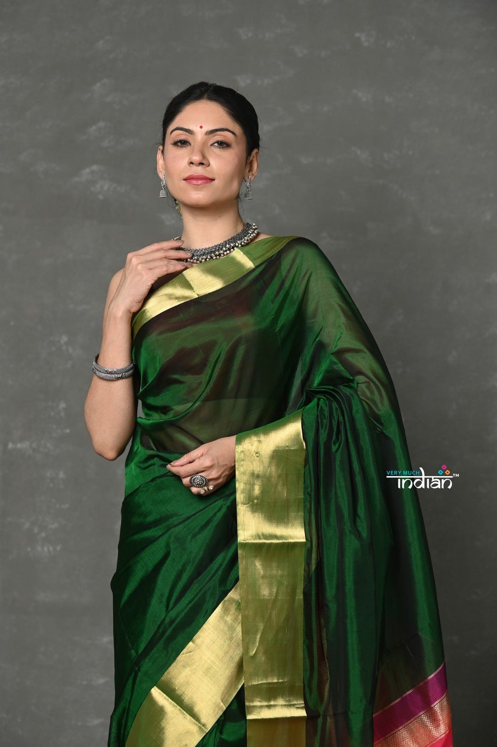Tyohaar ~ Handloom Pure Chanderi Cotton Silk Saree With Golden Border - Green - verymuchindian.com