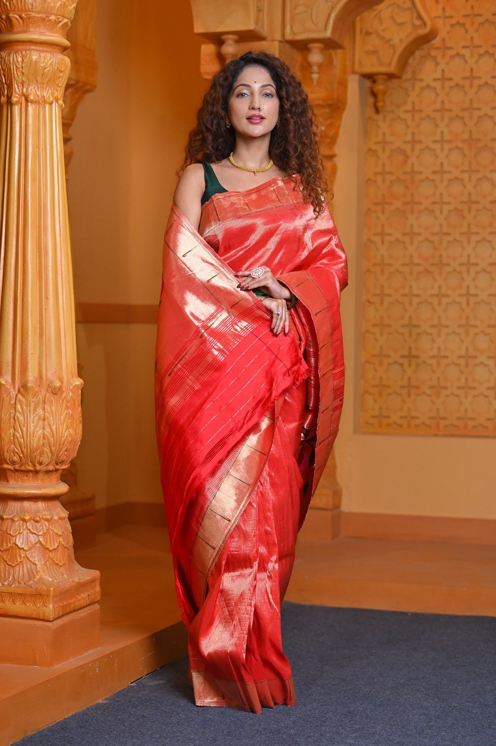 Virasat - Exclusive Handloom Pure Silk Muniya Border Paithani With Tissue Lines and Grand Lotus Pallu ~ Red - verymuchindian.com