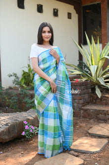  Exclusive! Pure Linen Saree in Beautiful Geometric Checks All over~Blue And Green Shades