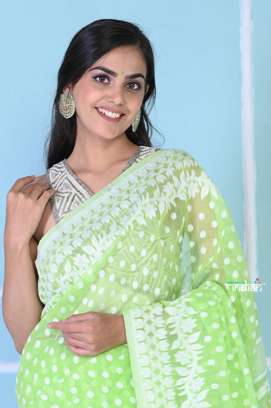 EXCLUSIVE! Hand-loom Pastel Mint Green Jamdhani Cotton Saree With Beautiful Pallu