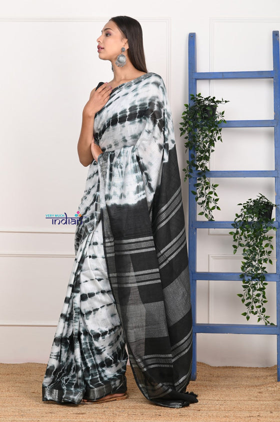 EXCLUSIVE! Handmade Tie and Dye Cotton White- Black Lehriya Saree By Women Weavers