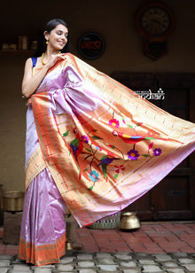  Exclusive Muniya Border - Authentic Handloom Pure Silk Muniya Border Paithani - Beautiful Lavender with 3 Parrots Pallu (High Quality Silk)