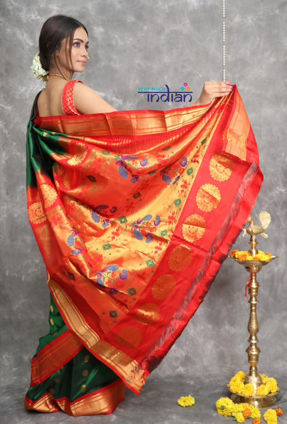 Buy Pure Silk Handloom Maharani Paithani - Deep Green with Red Border