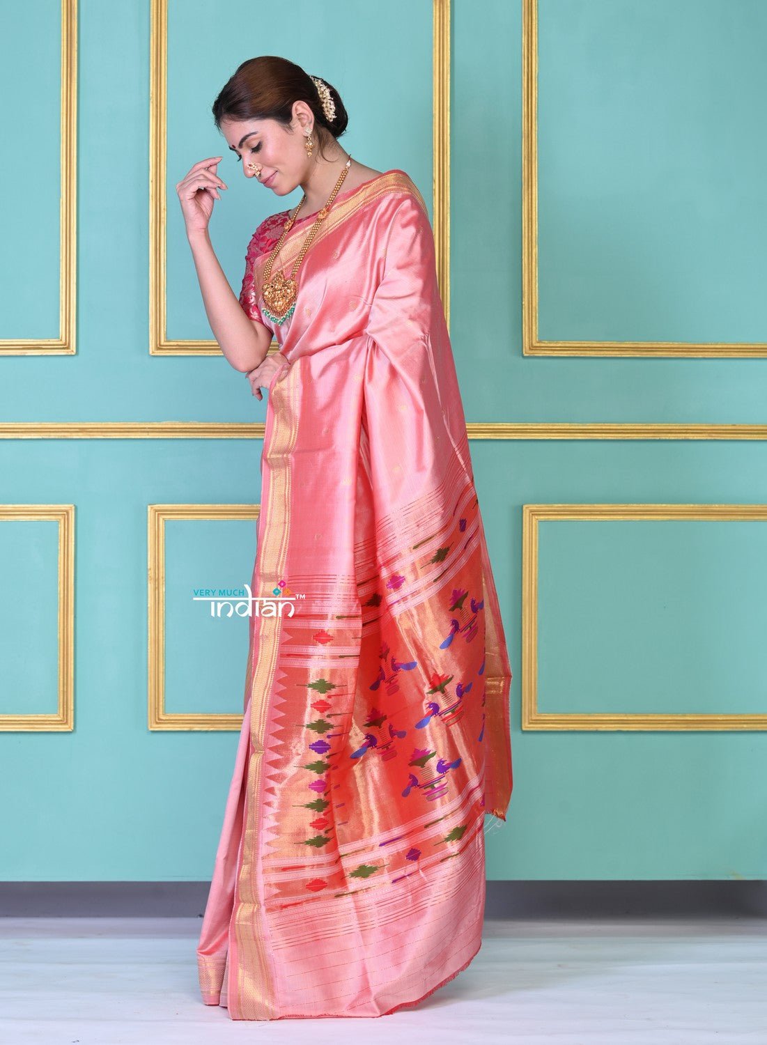 Amruta Khanvilkar's Choice! Traditional Pretty Peach Pink Pure Silk Double Pallu Paithani With Designer Peacocks Pallu (By Govt Certified Weavers) - verymuchindian.com