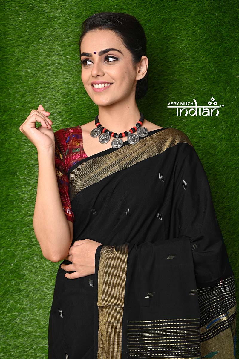 Exclusive Cotton Handloom Paithani - Black Colour with Designer 3 Parrots Pallu - verymuchindian.com